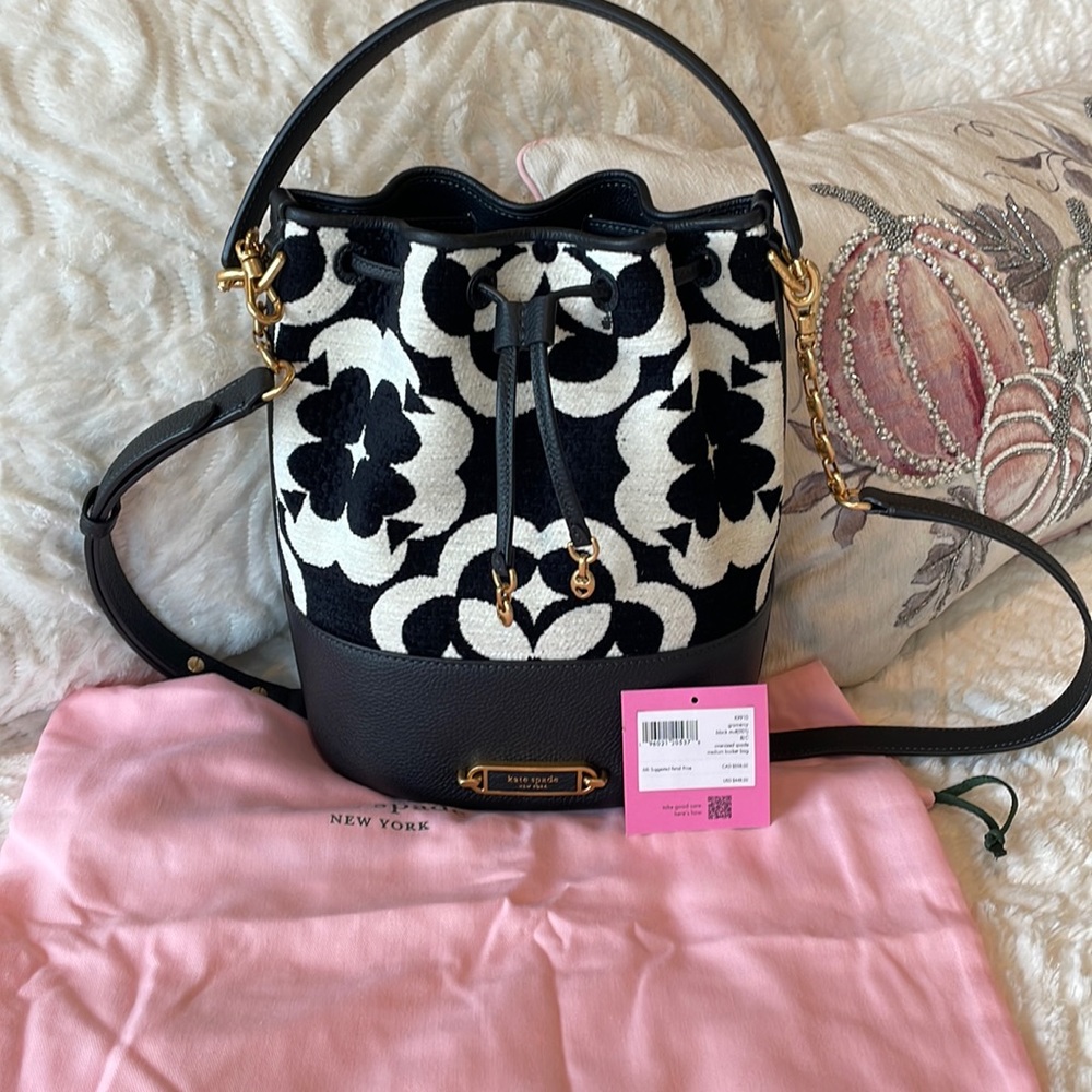 Kate Spade Gramercy Chenille Flower Black and White